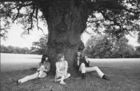 Colin Bond - Muz Murray, Aece and Chrissie